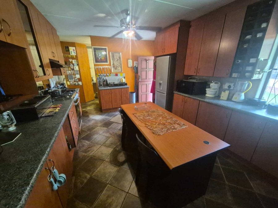 10 Bedroom Property for Sale in Mooinooi North West